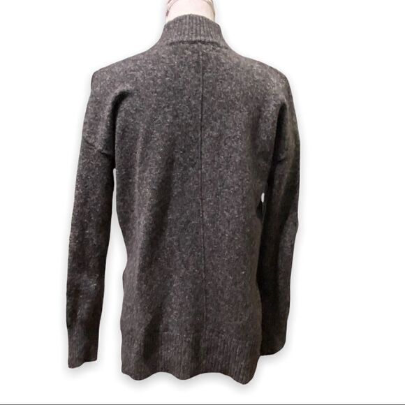 Tahari Mock Neck Long Sleeve Sweater Size Small - Picture 3 of 9